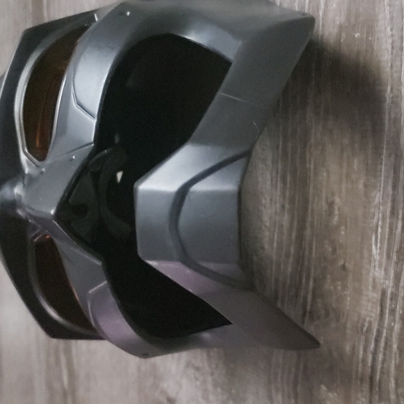 BATMAN, Voice Changing Mask with Over 15 Sounds - Picture 7 of 8